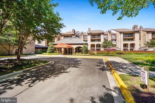 r-302-11400 Strand Dr, North Bethesda, MD, 20852-2937 | Card Image