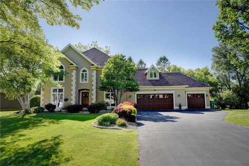 11 Parham Dr, Penfield, NY, 14526-2912 | Card Image