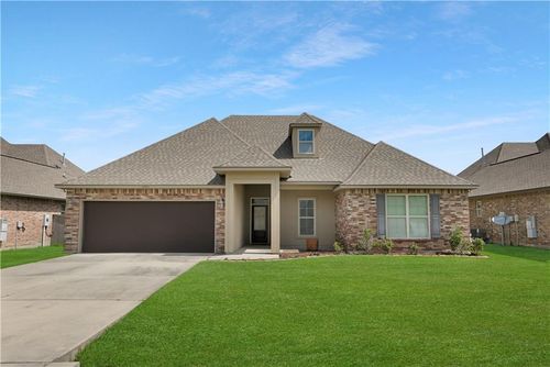 1804 Justin Dr, Covington, LA, 70435-6081 | Card Image