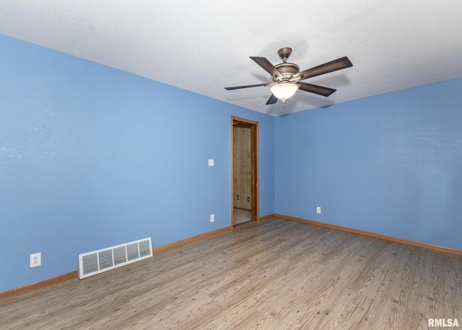 430 15 Th Pl, House other with 3 bedrooms, 3 bathrooms and null parking in Camanche IA | Image 5