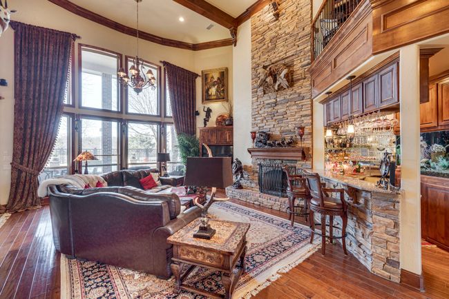 725 Locust Dr, House other with 5 bedrooms, 6 bathrooms and null parking in Oak Leaf TX | Image 11