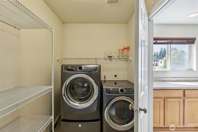 29709 217 Th Pl Se, House other with 3 bedrooms, 3 bathrooms and 2 parking in Kent WA | Image 13