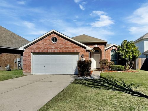 18494 Sunrise Pines Dr, Montgomery, TX, 77316-4211 | Card Image