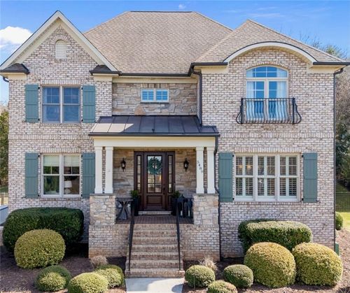 5489 Spindletop Ct, Winston Salem, NC, 27106-8002 | Card Image