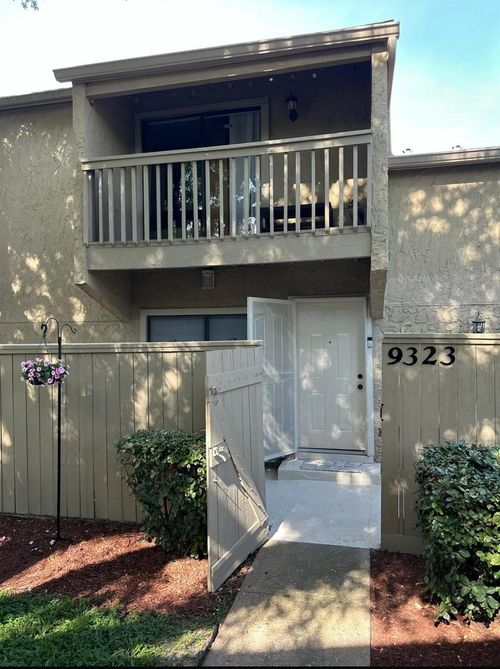 9323 Pagewood Ln, Houston, TX, 77063-5343 | Card Image