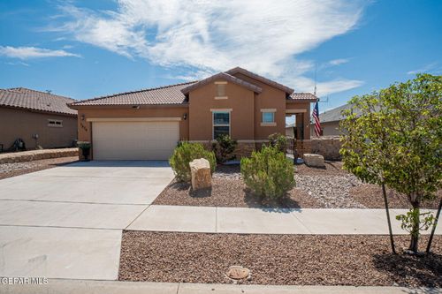 7876 Enchanted Path Dr, El Paso, TX, 79911-7513 | Card Image