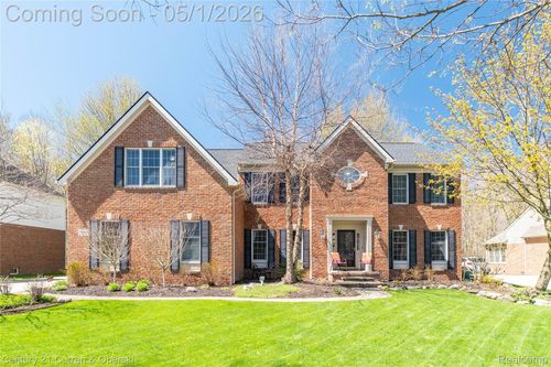 25599 Hillsdale Dr, Novi, MI, 48374-2157 | Card Image