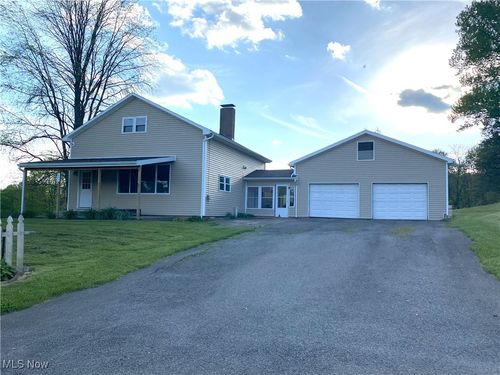 5725 Carbon Hill Rd, East Palestine, OH, 44413-8782 | Card Image