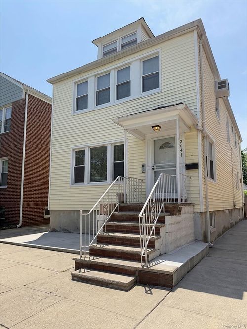 2041 Colonial Avenue, New York, NY, 10461 | Card Image