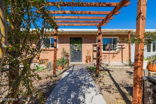 417 W Sunset Dr, Mammoth, AZ, 85618-2016 | Card Image