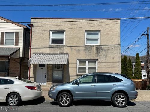 1843 Fairview St, READING, PA, 19606-2630 | Card Image