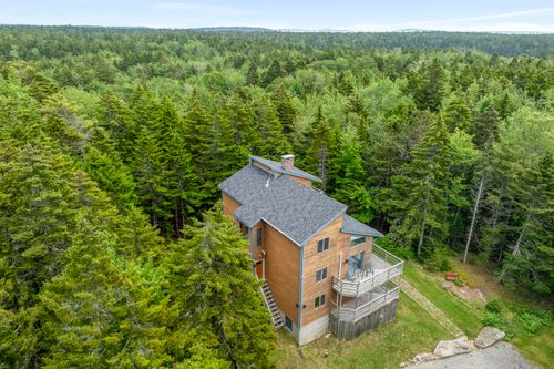 11 Youngs Road, Southport, ME, 04576 | Card Image