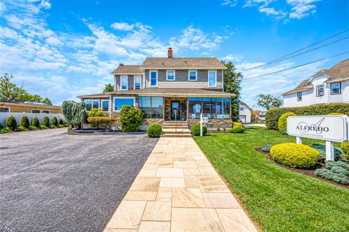 2904 Lincoln Avenue, Hempstead, NY, 11572 | Card Image