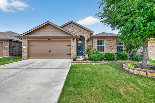 833 Rutherford Dr, Crowley, TX, 76036-2711 | Card Image