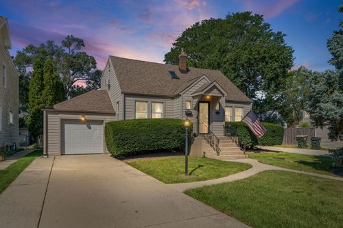 9138 Belleforte Ave, Morton Grove, IL, 60053-2039 | Card Image