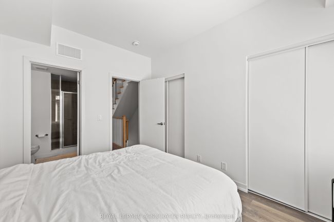 84 Tisdale Ave, House attached with 5 bedrooms, 4 bathrooms and 1 parking in Toronto ON | Image 22