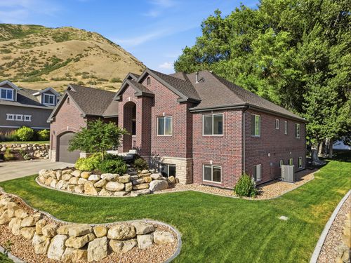 441 S 2080 E, Springville, UT, 84663-5726 | Card Image