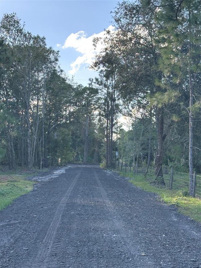 Private driveway | Image 11