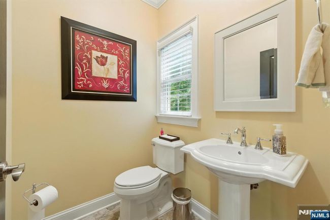 166 Horseneck Rd, House other with 4 bedrooms, 4 bathrooms and null parking in Fairfield NJ | Image 21