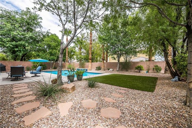 8816 Adobe Grande St, House other with 4 bedrooms, 3 bathrooms and null parking in Las Vegas NV | Image 37
