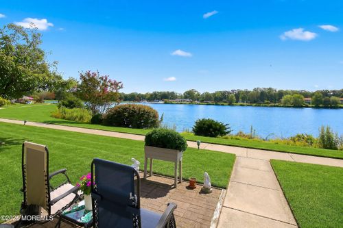 675D New Castle Ct, Lakewood, NJ, 08701-7866 | Card Image