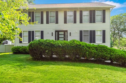 21 Nytko Dr, Pomona, NY, 10970-2644 | Card Image