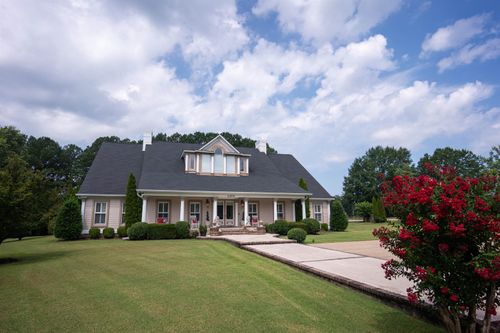 1203 Pine Lake Dr, Corinth, MS, 38834-7134 | Card Image