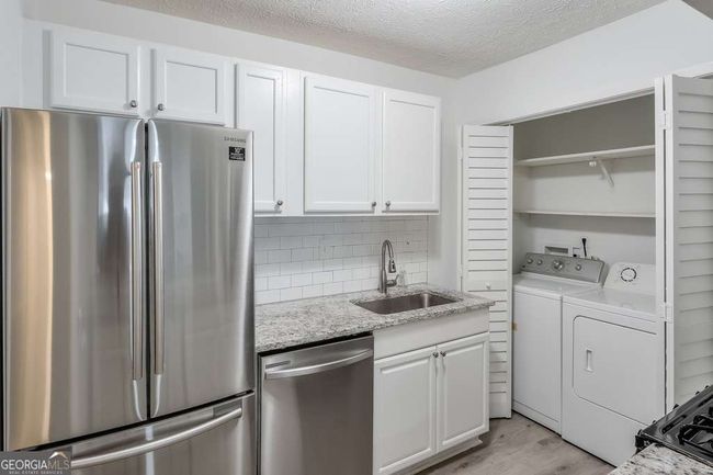 320 Park Ridge Cir, Condo with 1 bedrooms, 1 bathrooms and null parking in Marietta GA | Image 16