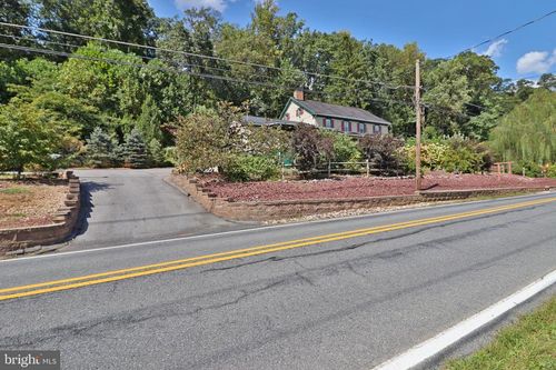 2145 Old Lancaster Pike, REINHOLDS, PA, 17569-9139 | Card Image