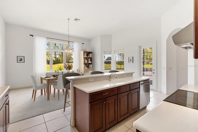 Kitchen breakfast bar "virtually stagds" | Image 8