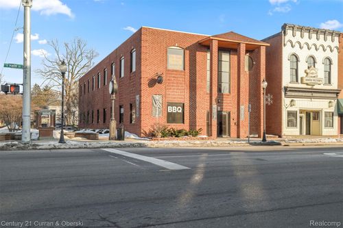 107 S Main St, Almont, MI, 48003-1067 | Card Image