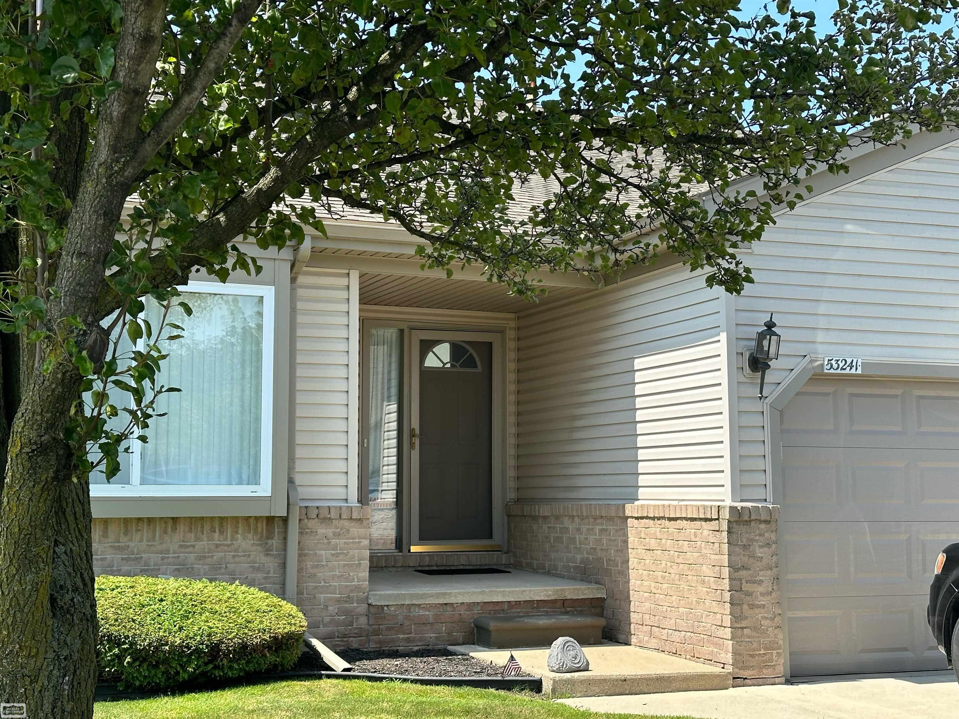 Butternut St, Chesterfield, MI 48051