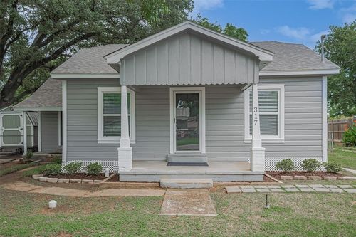 317 Milburn St, Wharton, TX, 77488-3226 | Card Image