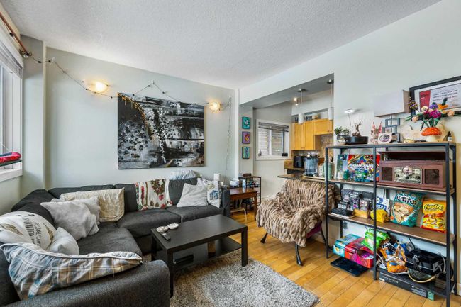 2 - 1715 13 Street Sw, Home with 2 bedrooms, 1 bathrooms and 1 parking in Calgary AB | Image 6