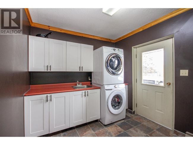 5304 Elevator Rd, House other with 5 bedrooms, 3 bathrooms and 2 parking in Pouce Coupe BC | Image 11