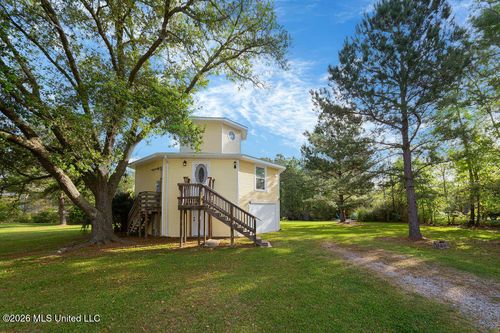4070 Cardinal St, Bay Saint Louis, MS, 39520-7102 | Card Image