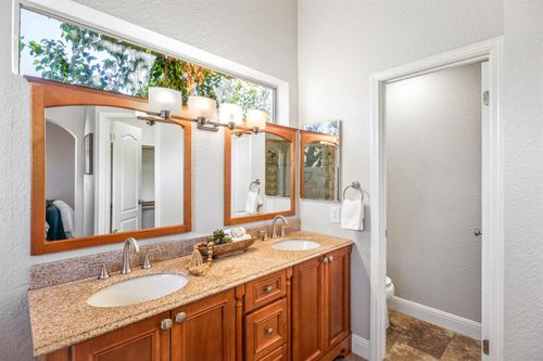 153 Sutcliffe Circle, Folsom, CA, 95630 | Card Image