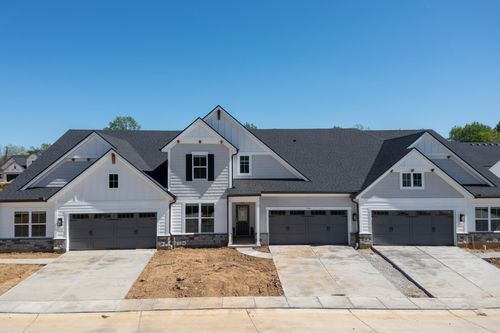 a-8303 Bluff Dr, Alexandria, KY, 41001-2262 | Card Image