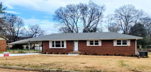 120 River Dr, Tuscumbia, AL, 35674-6753 | Card Image