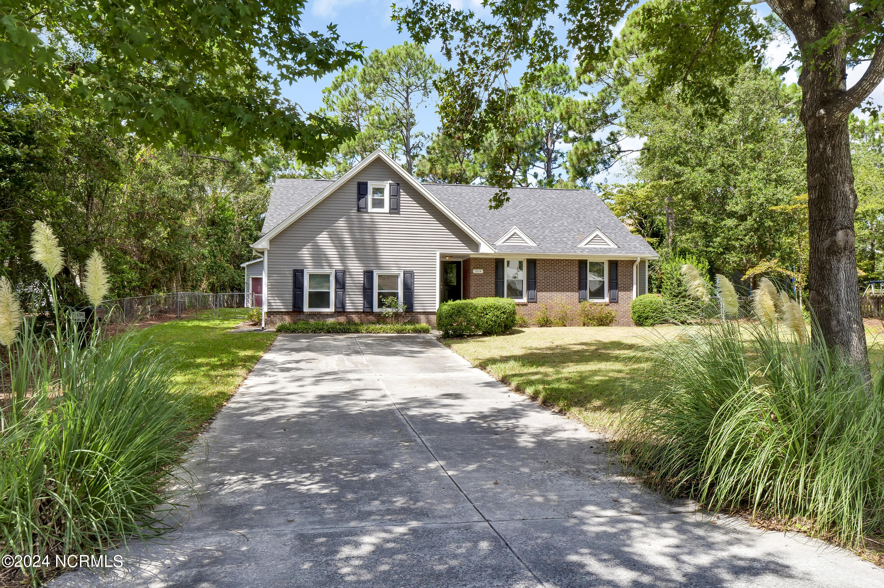 Birds Nest Ct, Wilmington, NC 28405