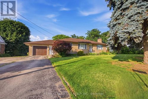 303 Simcoe St, Tillsonburg, ON, N4G2J7 | Card Image