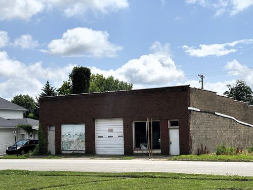 43 N Main St, Frankfort, OH, 45628-8017 | Card Image