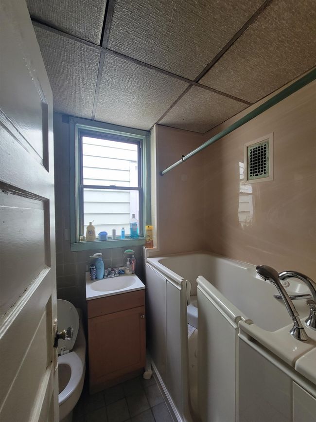 25 Dwight St, Home with 0 bedrooms, 2 bathrooms and null parking in Jersey City NJ | Image 6
