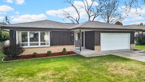 2749 N 31st Place, Sheboygan, WI, 53083 | Card Image