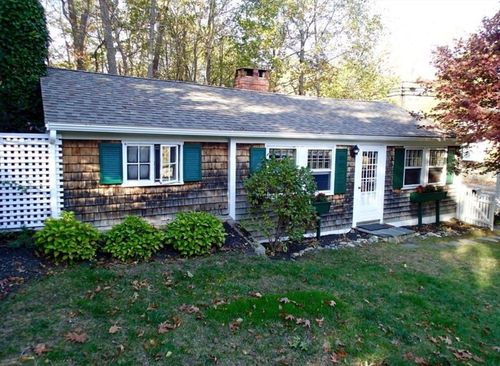 88 Hollett St, Scituate, MA, 02066-1434 | Card Image
