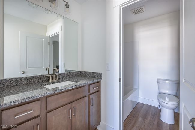 9165 Ledge View Ter, Townhouse with 3 bedrooms, 3 bathrooms and null parking in Broadview Heights OH | Image 21