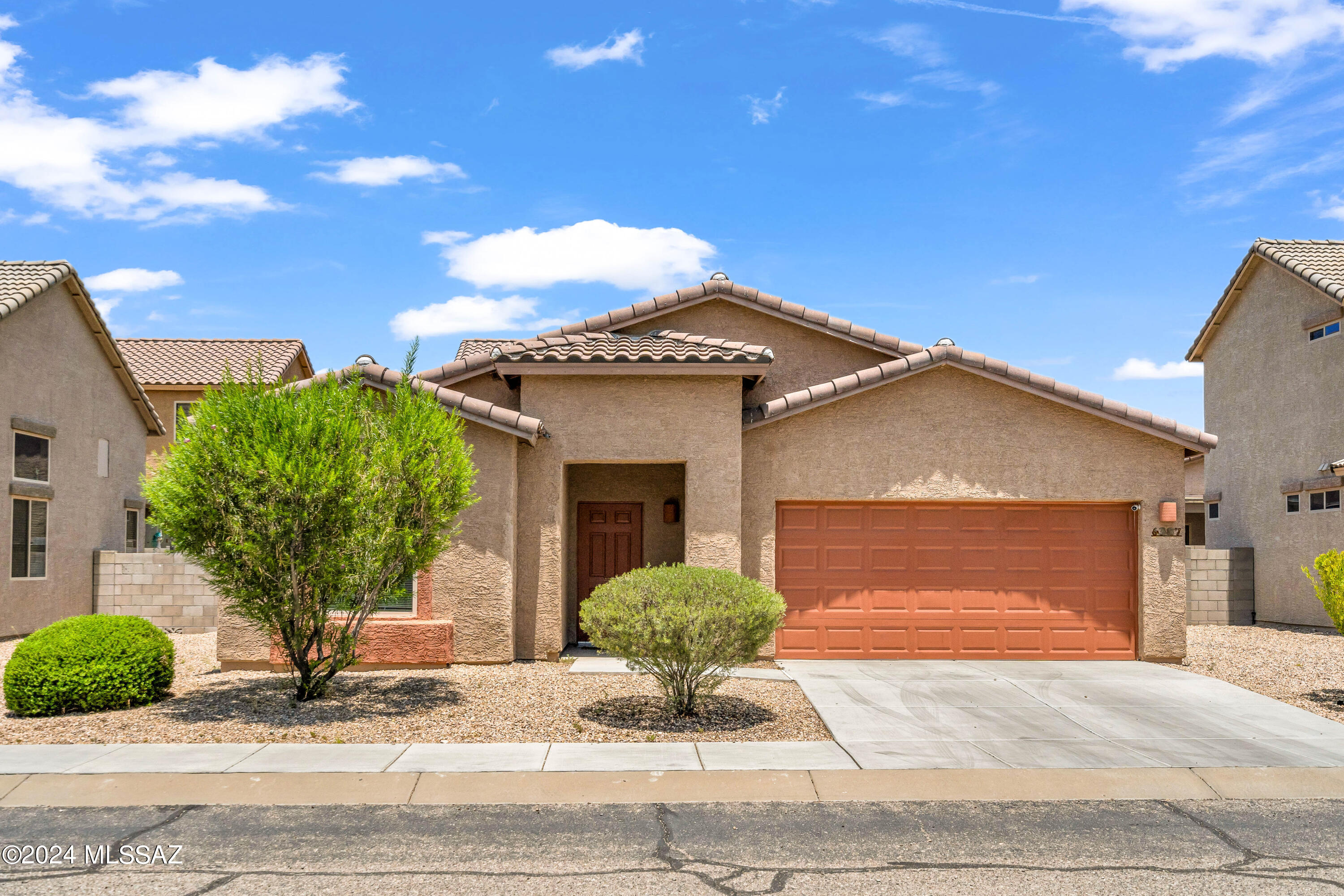 Laco Way, Tucson, AZ 85756