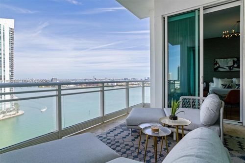 1502-900 Brickell Key Blvd, Miami, FL, 33131-3743 | Card Image