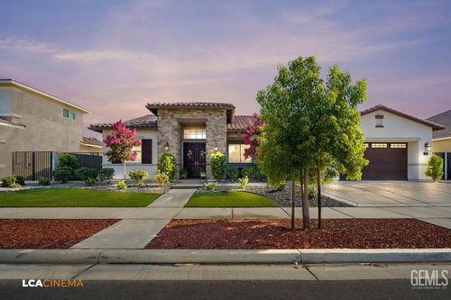 11702 Raindrop Ln, Bakersfield, CA, 93311-8630 | Card Image