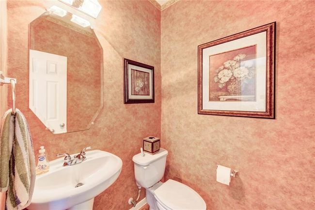 Guest half bathroom | Image 18